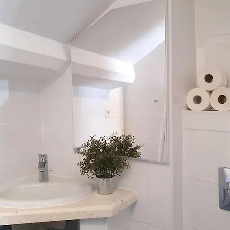 Pizzi Apartman *