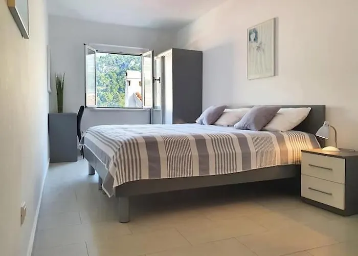 Pizzi شقة هفار