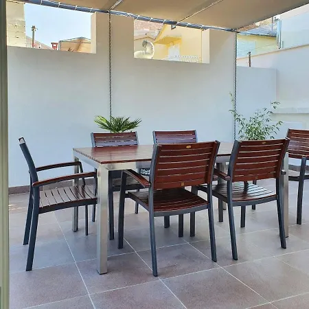 Pizzi 아파트 흐바르