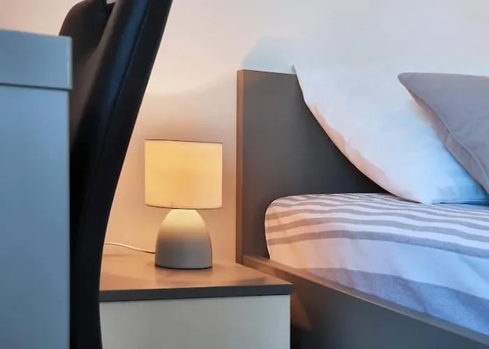 Pizzi 아파트 흐바르