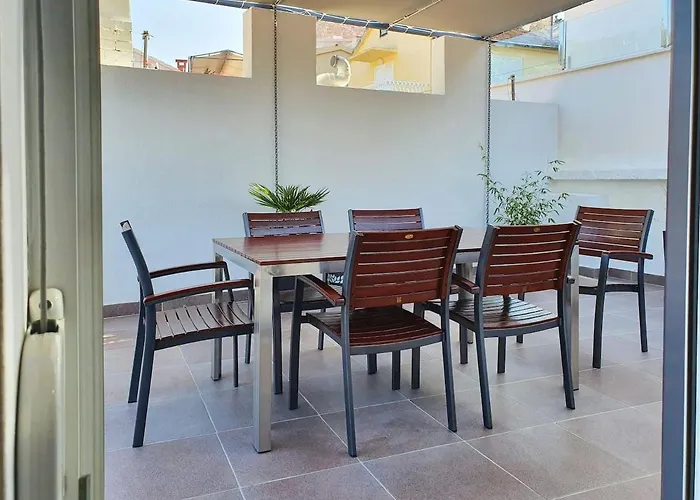 Pizzi 아파트 흐바르